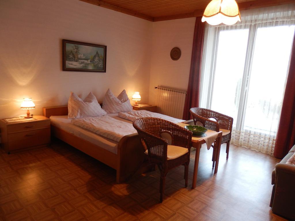 Ferienhaus Maier Apartment Lind Bilik gambar